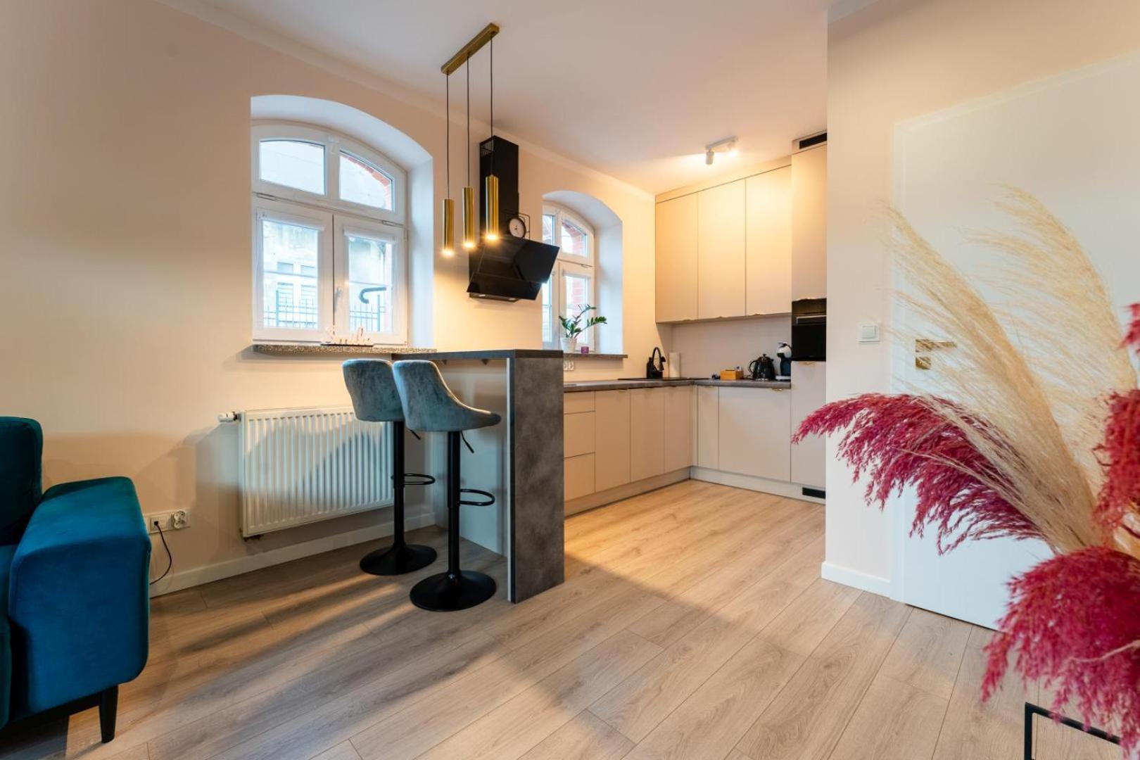 Apartament Smile - Z Prywatnym Monitorowanym Parkingiem By Spaceapart Jelenia Góra Extérieur photo